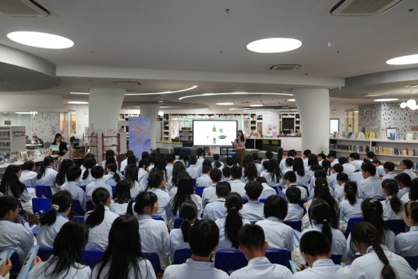 配资开户大全 学校把博物馆“搬进”课堂，感受文物里的中国智慧